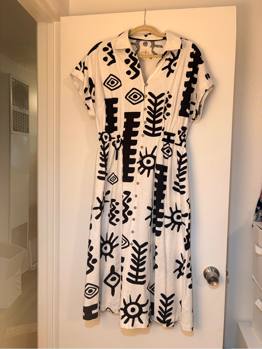 Button-Front Tribal Print Shirt Dress - Black & White